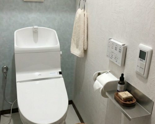 古くなった1，2階のトイレを丸ごとリフォーム【施工事例107】