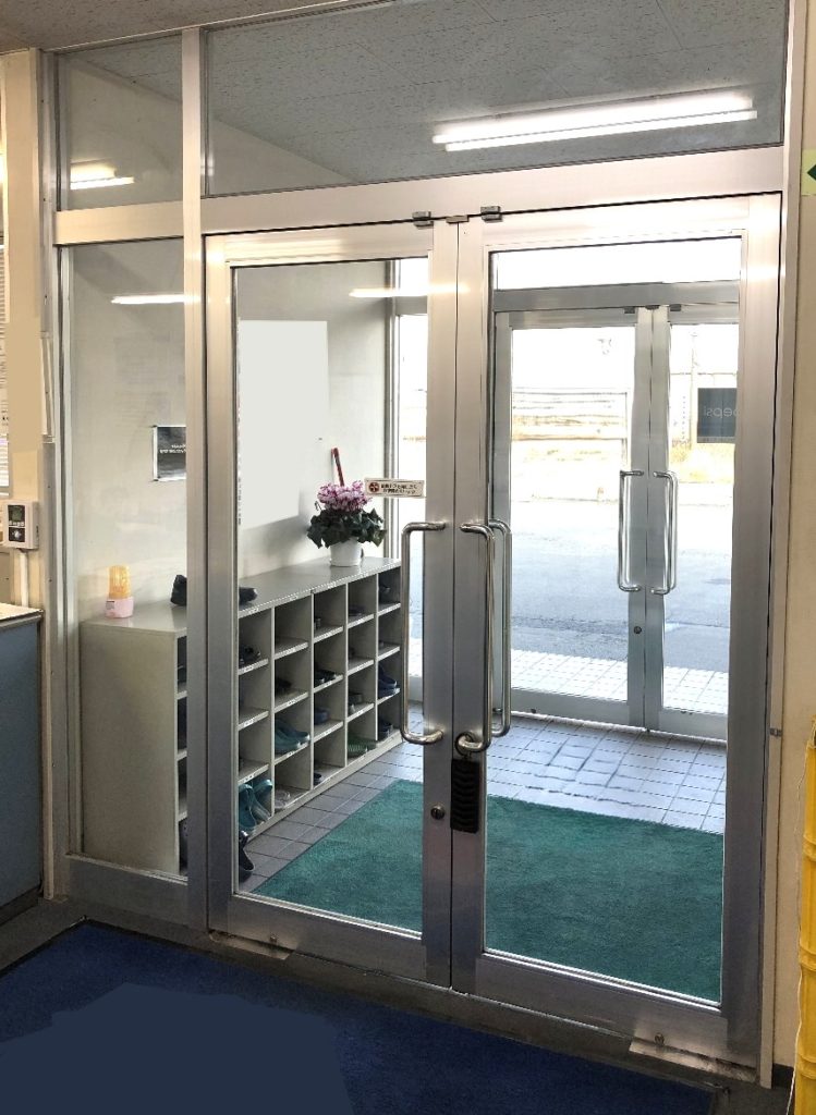 郡山リフォーム事務所ドアビフォー